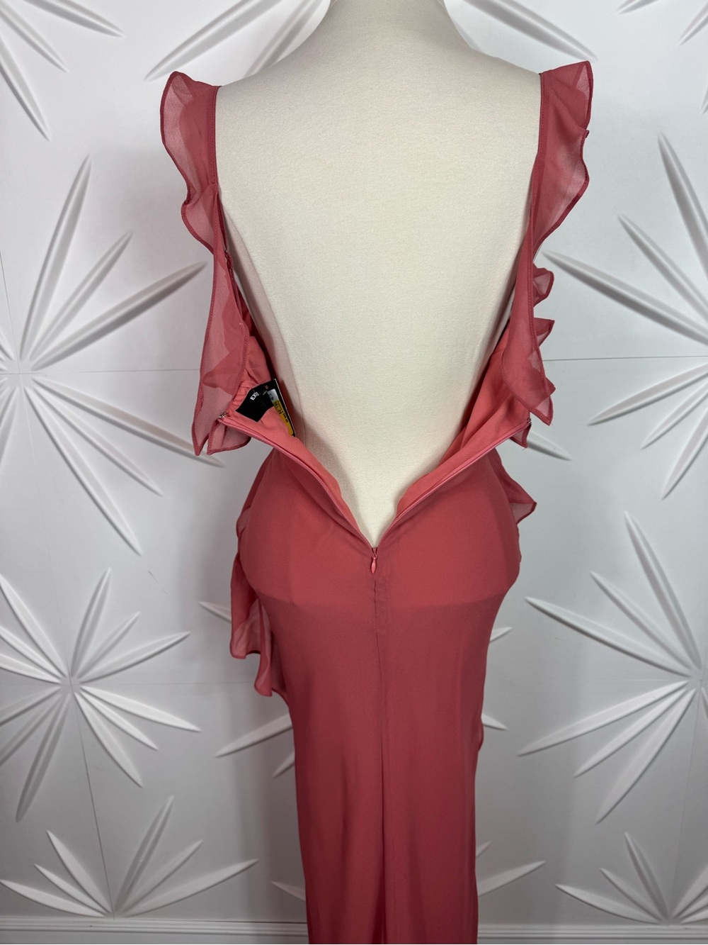 Express Flowy Georgette Ruffle Midi Dress - Picture 10 of 11